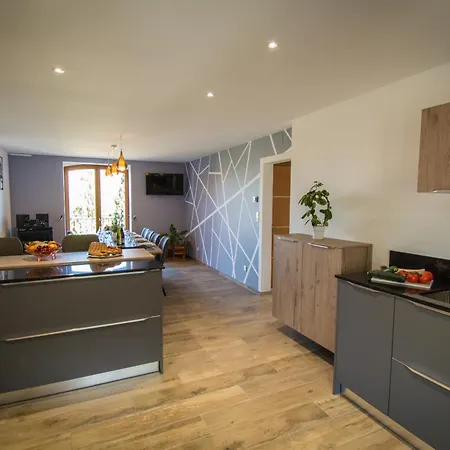 Grande Maison De L'oree Des Vignes *