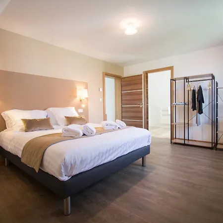 Grande Maison De L'oree Des Vignes Casa de Férias *